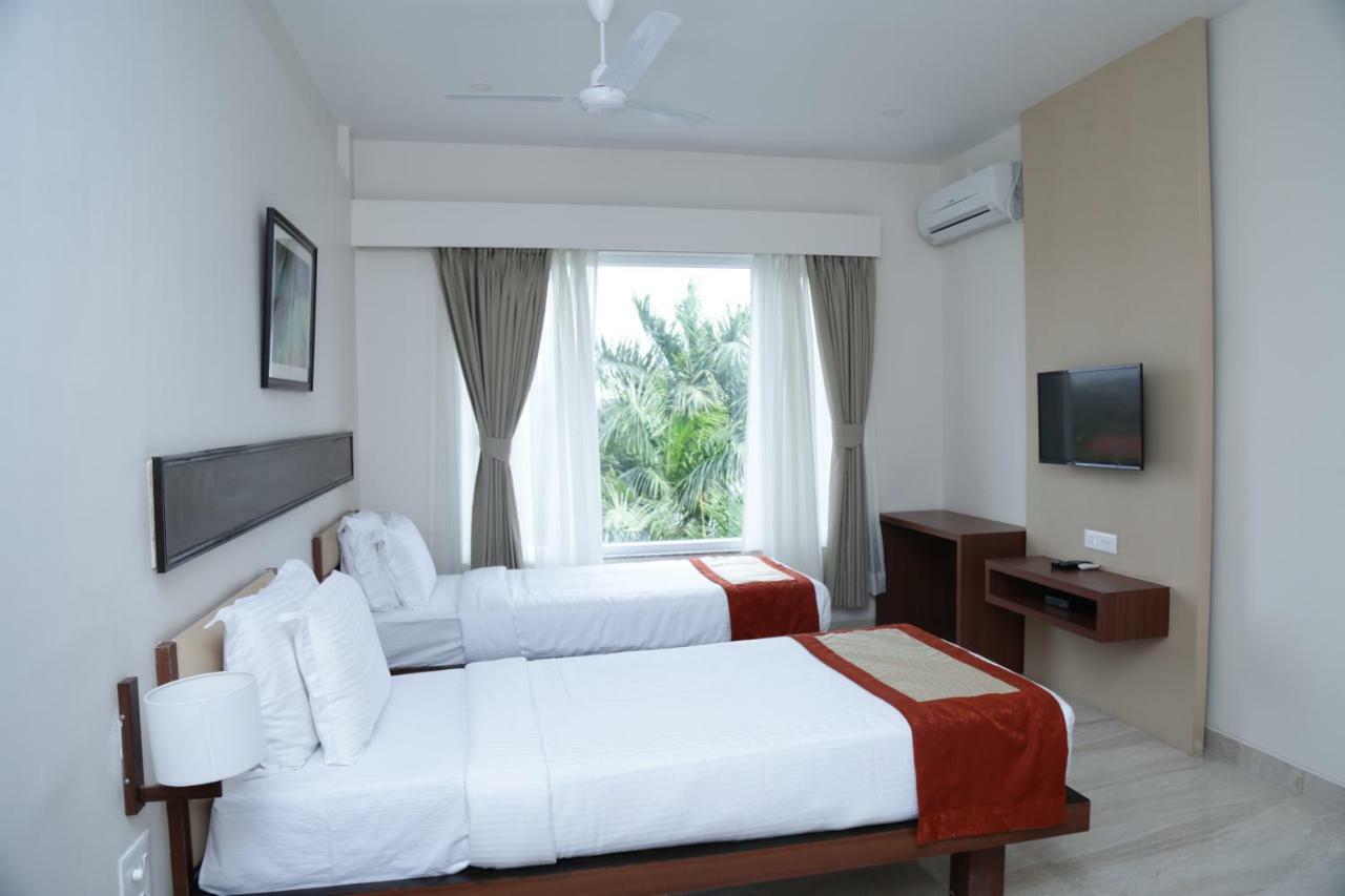Prism A Boutique Hotel Джорхат Экстерьер фото